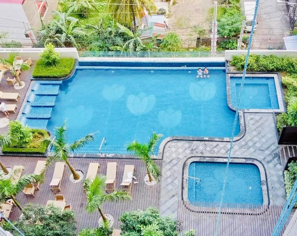 The Palladium- Serene Iloilo City Exterior foto